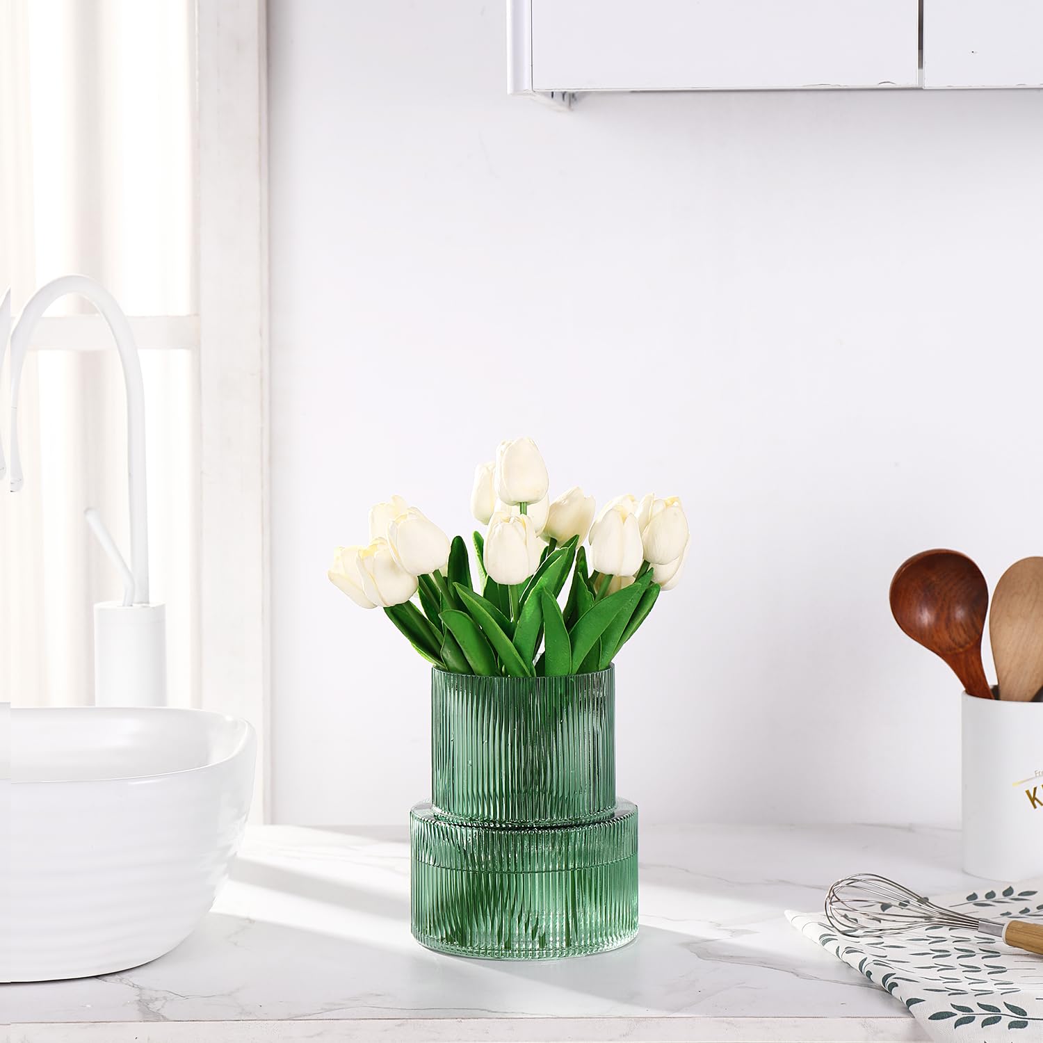 Jarrón de cristal verde, jarrones acanalados para flores, florero para tulipanes, jarrones modernos para sala de estar, mesa de comedor, entrada, manto, estante, boda, oficina, 19 cm