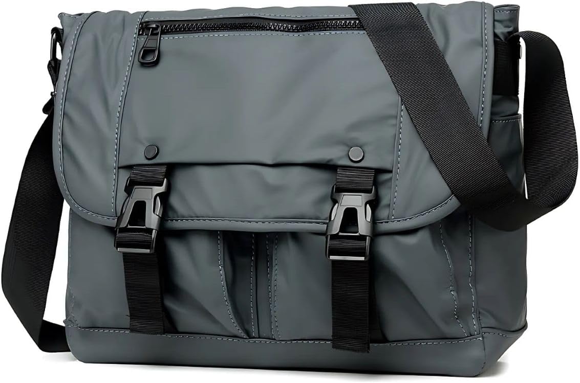Amazon | メッセンジャーバッグ メンズ 大容量 防水 フラップ