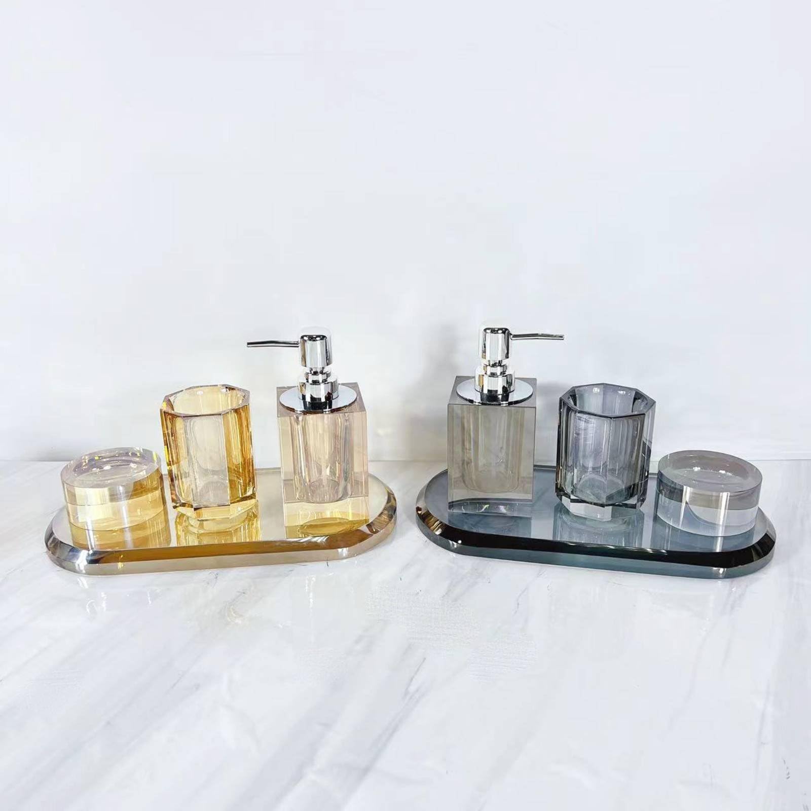 Dispenser Sapone Bagno Set con Dispenser E Bicchiere Coordinati Portapiattino E Vassoio in Vetro Cristallo Estetica Ordinata Contemporanea Adatto per Hotel Bagno Ospiti Toeletta, Moderno-A