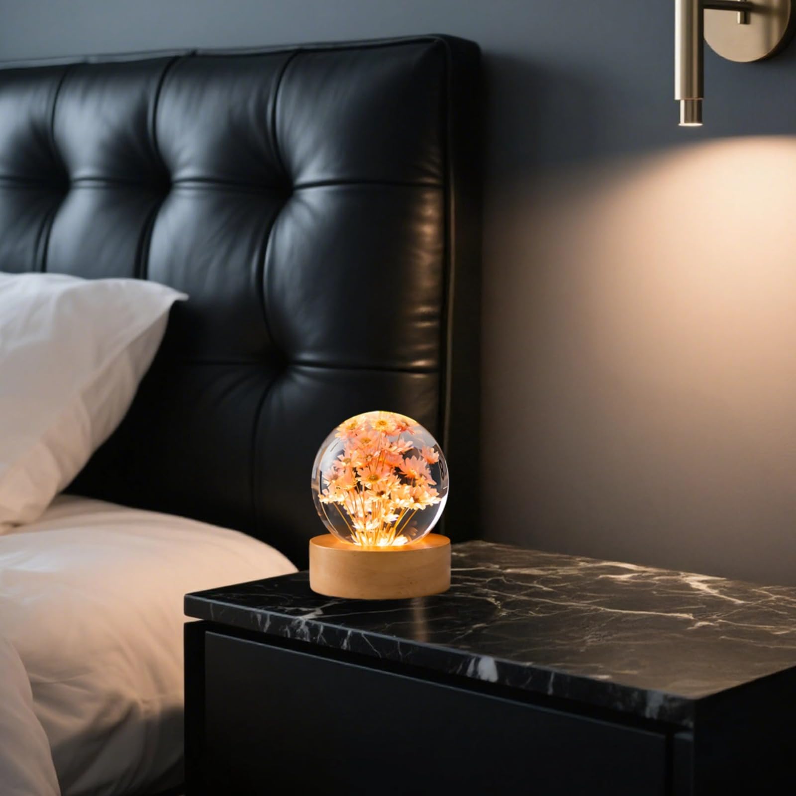 Luz nocturna de bola de cristal, lámpara de escritorio de flores preservadas grabada en 3D con diseño de diente de león y margaritas, luz LED cálida, decoración de mesita de noche alimentada por USB