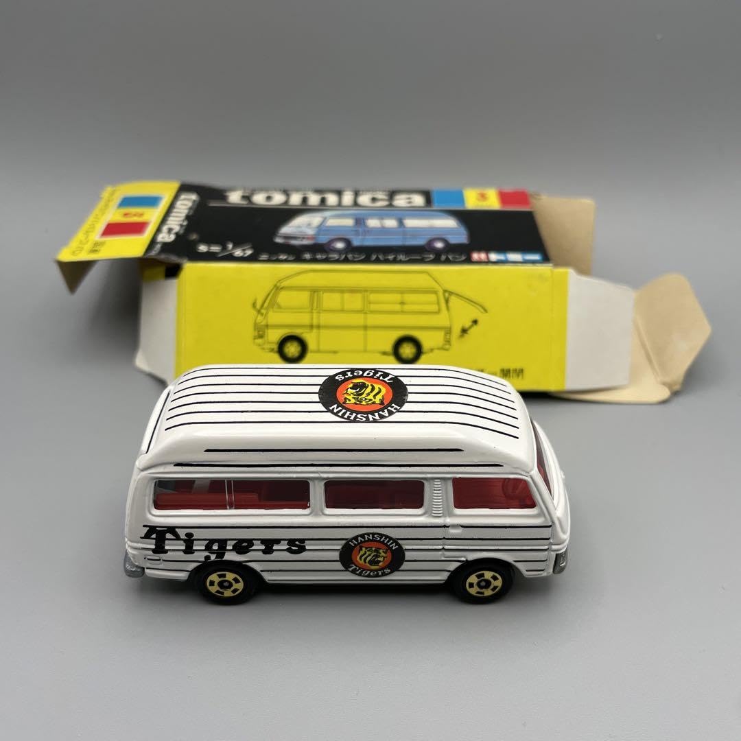 キャラバン ハイルーフバン 阪神タイガース＊トミカ（新品同様
