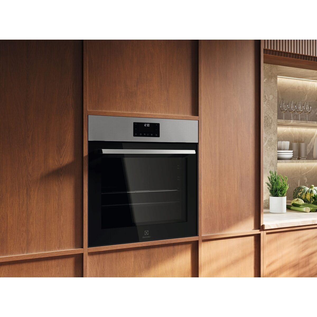 Electrolux SurroundCook EOF4P0PX2 Four encastrable multifonction ventilé 72 l Nettoyage pyrolytique Écran tactile LED EXPlore, chauffage rapide automatique, acier inoxydable anti-traces de doigts