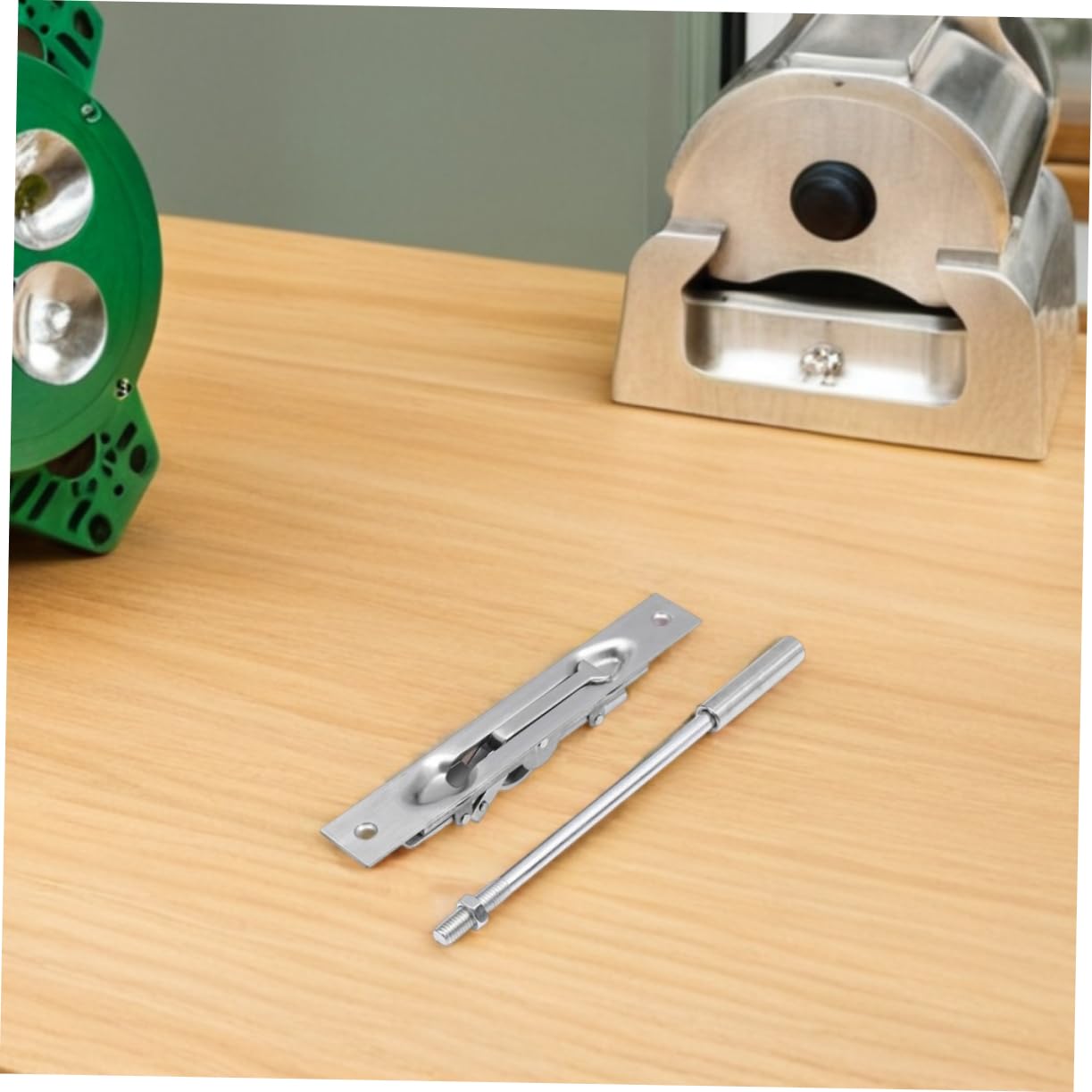 Hemobllo 2sets Serratura Scorrimento in Acciaio Inossidabile Chiavistello Nascosto Per Porte Doppie in Legno e Composito Sicurezza Anti-effrazione Con Design Adatto Diverse Altezze Familiar