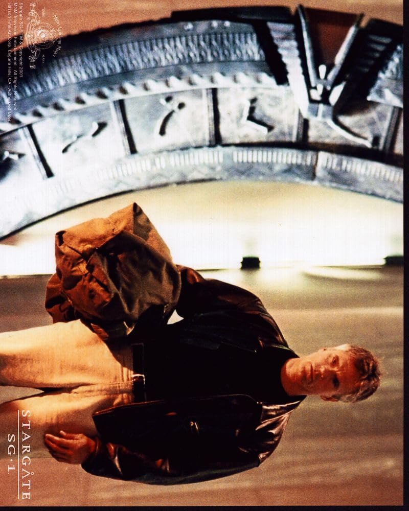 Posterazzi Richard Dean Anderson In Leather Jacket In Stargate Sg-1 Photo Print (16 x 20) - Item # MVM56275