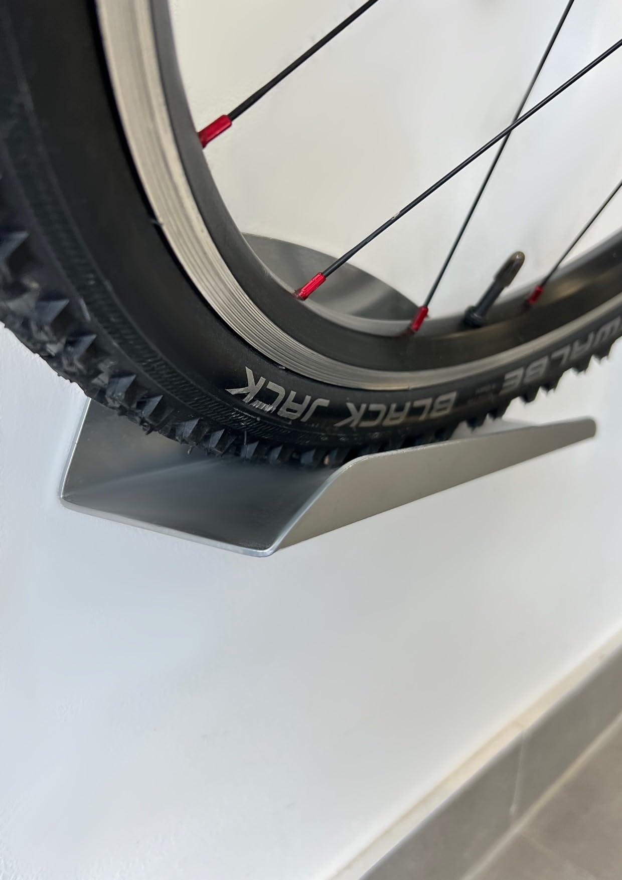 AZZON X1 PRO Fahrradhalterung Wand Mit Pedalaufhängung Bis 50kg - Fahrradständer Mountainbike Ebike - Fahrradaufhängung Wand - Fahrradhalter Garage Indoor
