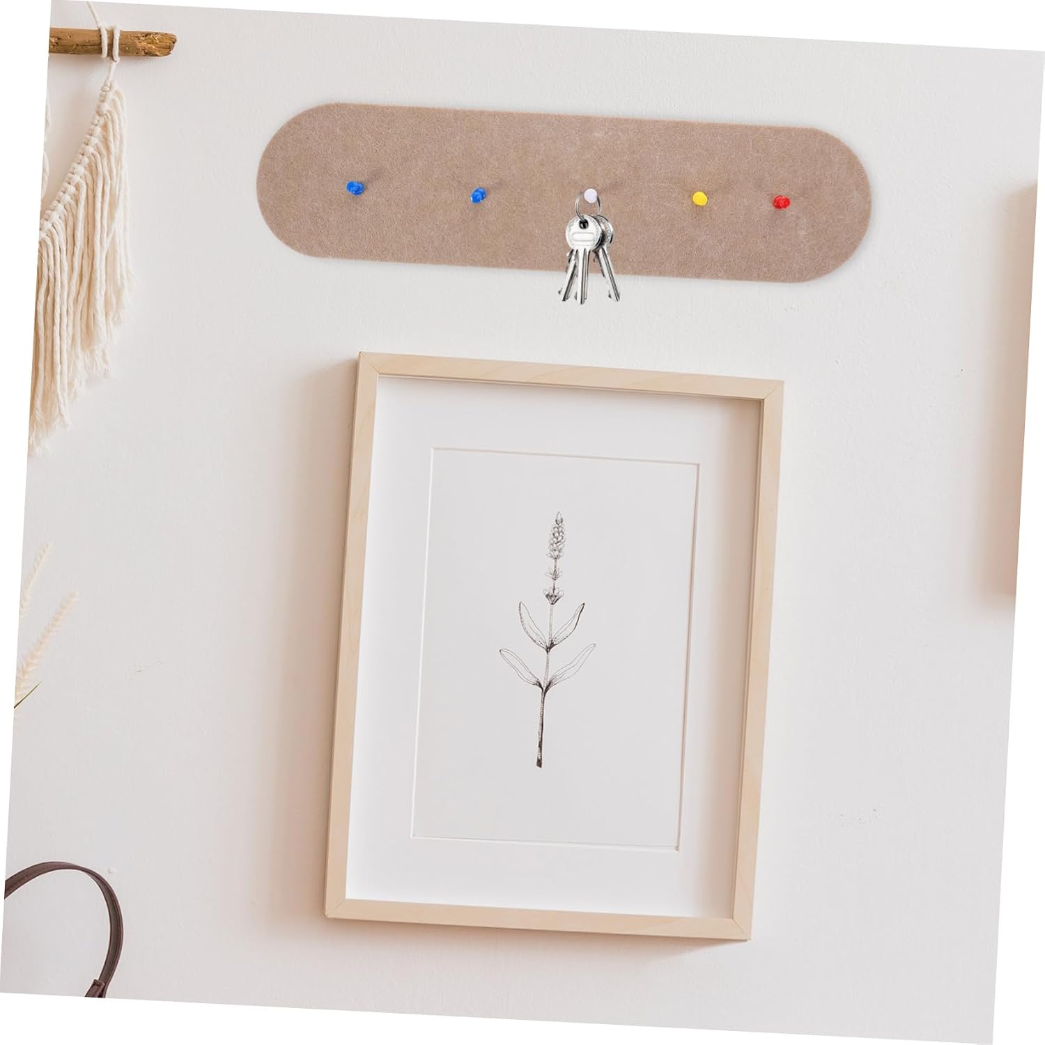 2pcs Self-Adhesive Felt Bulletin Board Strips Decorative Memo Display for Home Office Classroom Space-Saving Organizer for Photos Keys Jewelry Easy Installation Wall-Friendly