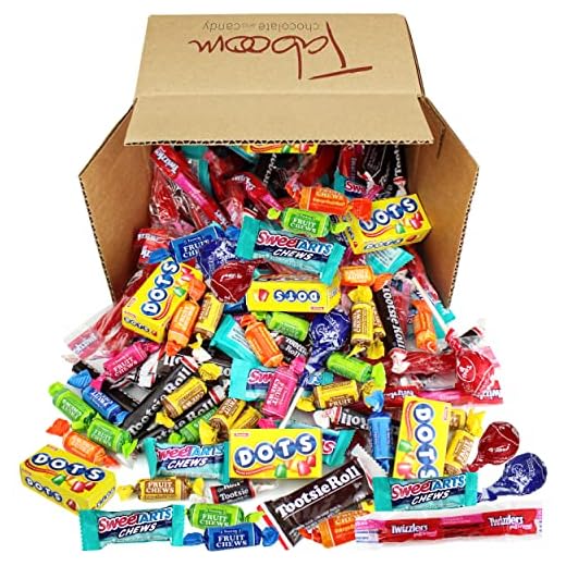 Assorted Bulk Candy, Valentines Day candy, Individually Wrapped: 2 LB Bag Variety Pack with Sweetarts, Tootsie Rolls, Twizzlers, & More! Great for Holiday Parties, Parades and Handout!