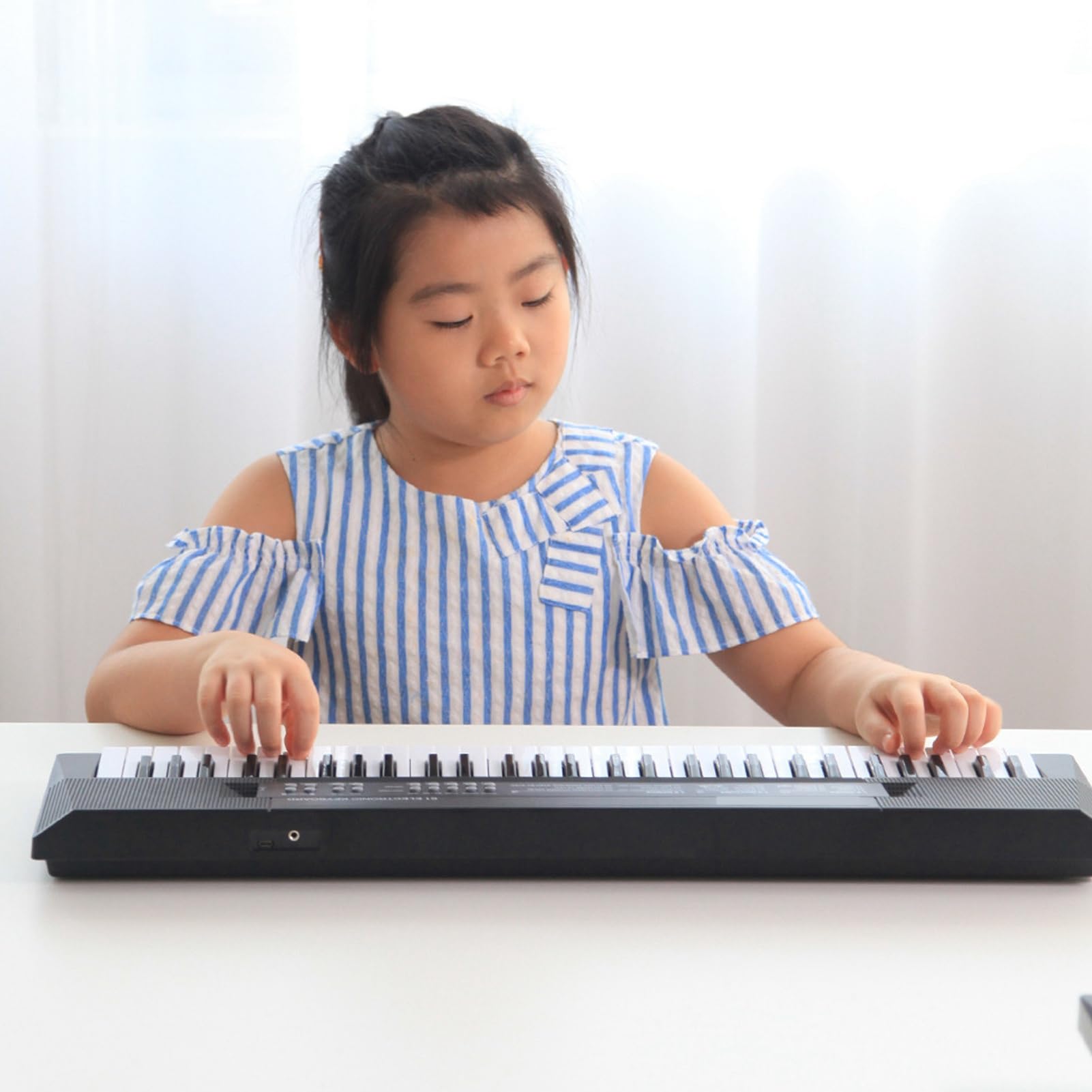 Mini Klawiatura Fortepianowa 61 Klawiszy Przenośna Klawiatura Elektroniczna Fortepian Wczesna Nauka Instrument Muzyczny z Mikrofonem