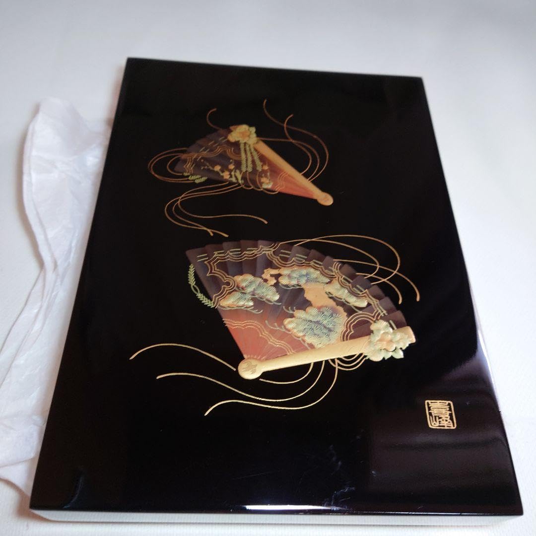 新品！本輪島塗硯箱　蒔絵　鉄扇　松曇作 Amazon.co.jp: 蒔絵絵師 喜峰 造 扇面松蒔絵 硯箱 盛り蒔絵 扇面