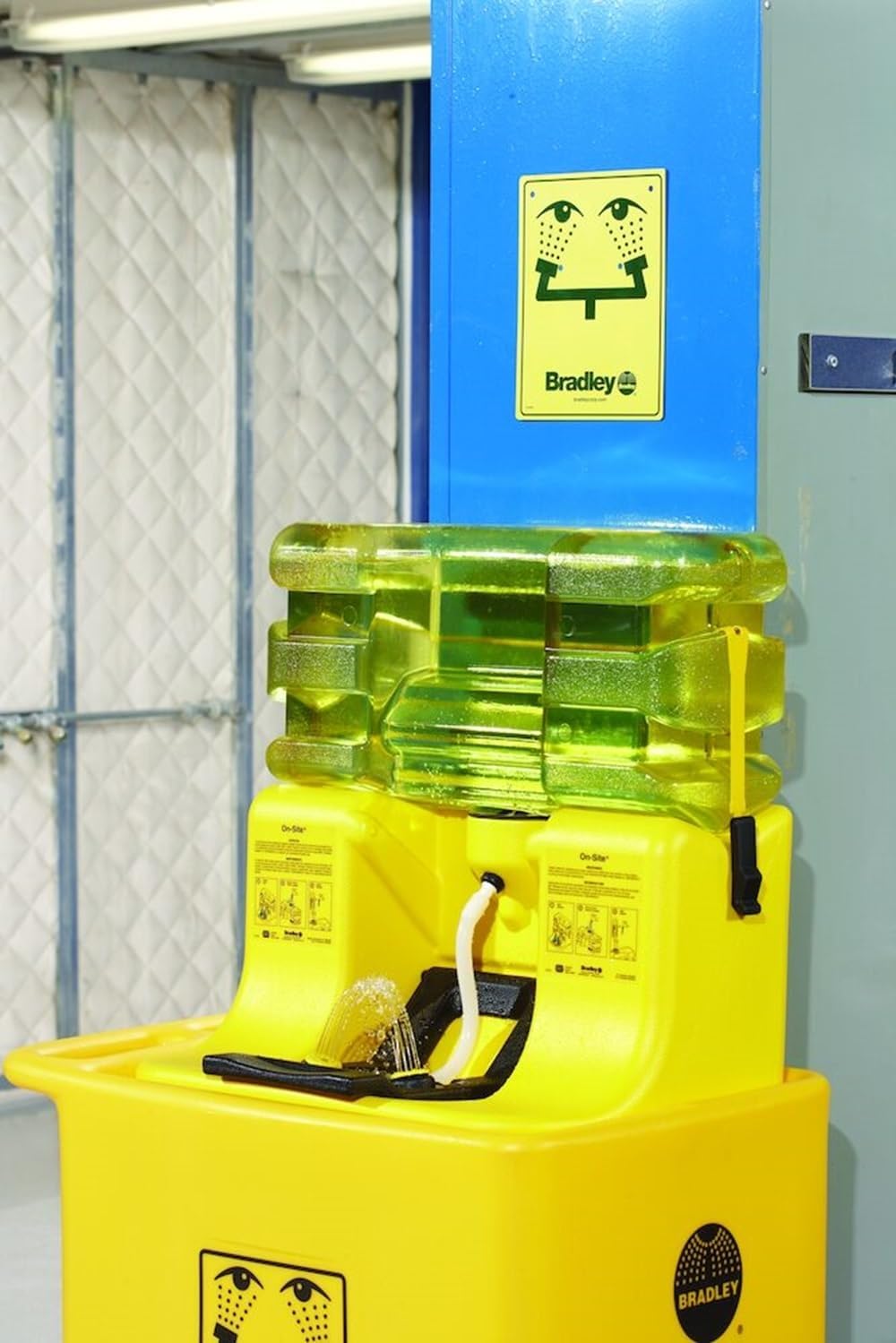 Bradley Portable Emergency Gravity-Fed Eye Wash Station, 7 Gallon Clear Tank, Wall, Bench, or Cart Mount, Universal Identification Sign, Wall Bracket, ANSI Z358.1 Compliant, S19-921