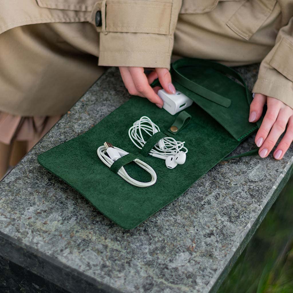 INCARNE Organizador de cables de fin de semana, estuche de escritorio para cables de viaje, bolsa de cables para almacenamiento de cables, bolsa organizadora de cables de cuero pequeña (verde)