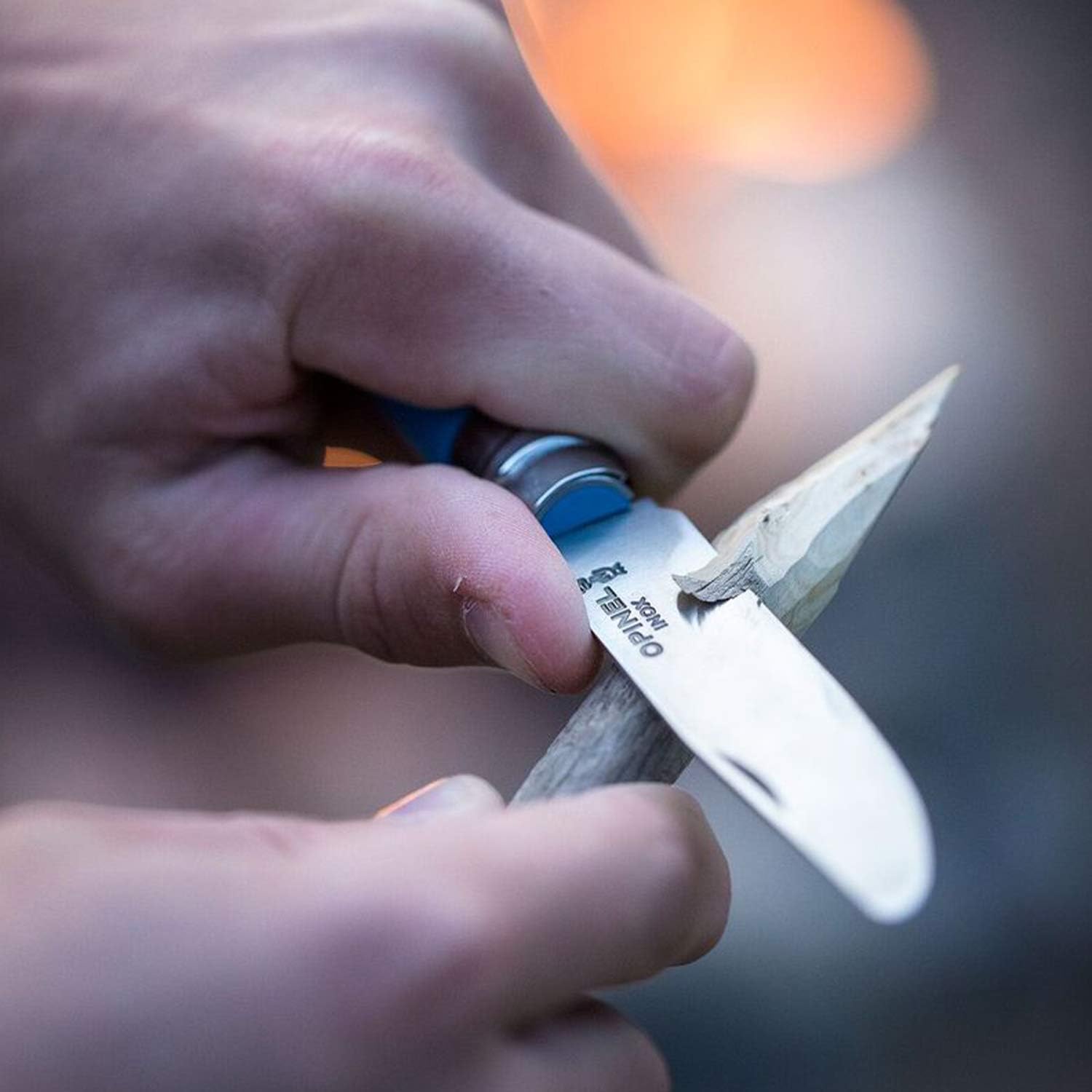 Opinel Outdoor Junior Kindermesser mit Kunststoffgriff | persönliche Gravur | vorne abgerundete Spitze | rostfrei | Signalpfeife | Virobloc | Geschenk (blau)