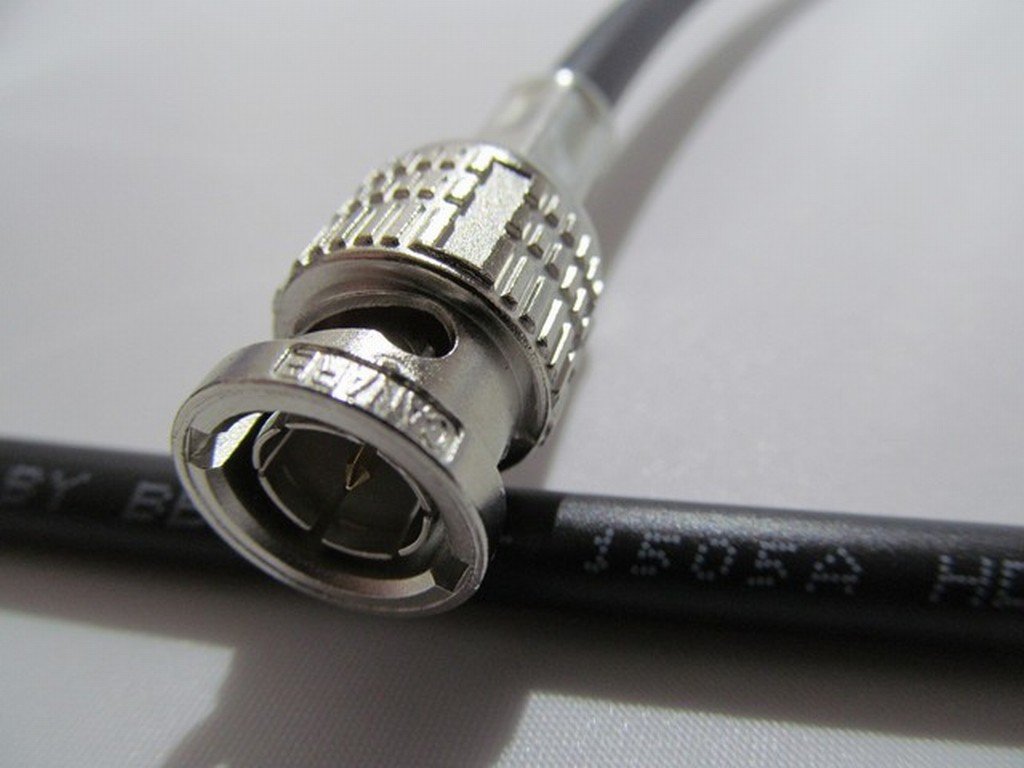 Amazon.co.jp: BELDEN ベルデン 1505A BNCケーブル 1本 (4.0m) : 家電
