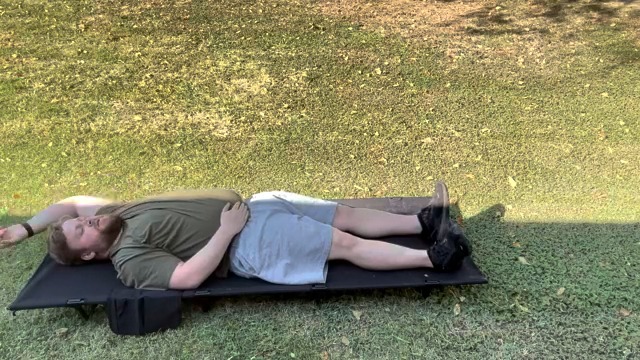 Lettino Da Campeggio Pieghevole Portatile: Il Tuo Letto Esterno Resistente 300lbs Per Avventure