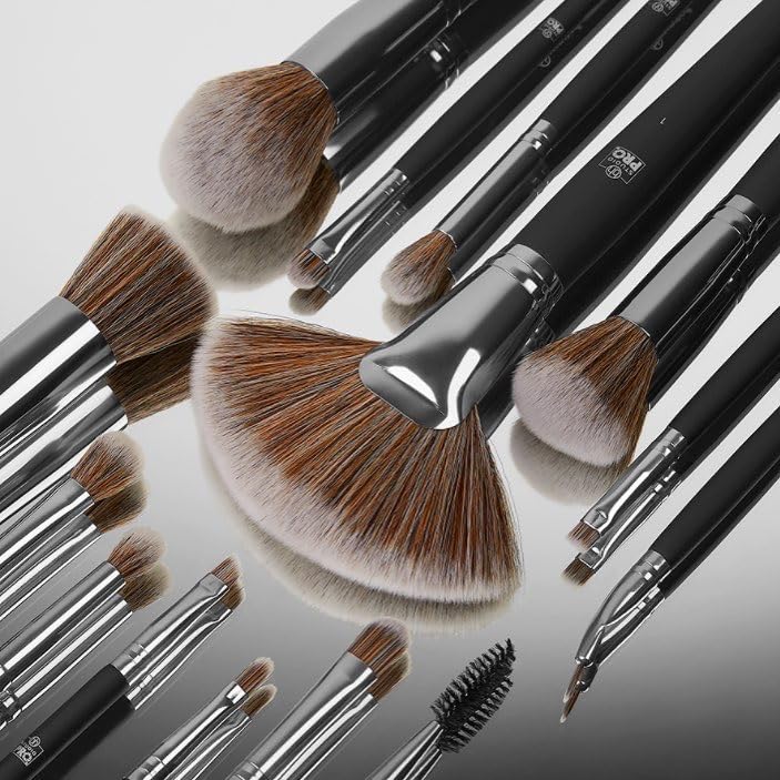 SILK MAKE UP BASE B01 30g　　3本セット ZODIAC STUDIO Professional Makeup Brush Set, 13 Pieces, Natural