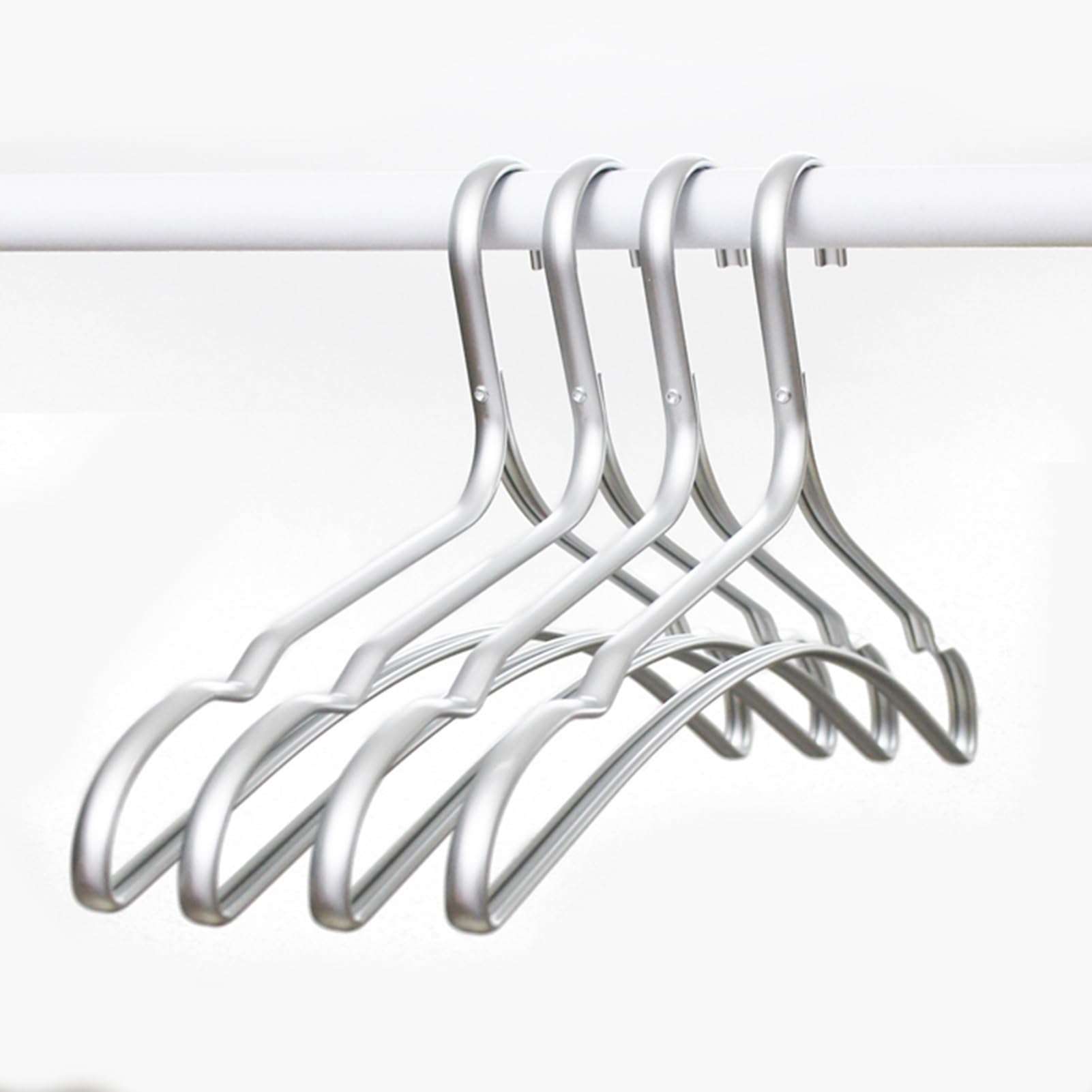 Confezione da 5 Appendini in Metallo - Design Ad Incasso - Ganci Antiruggine E Senza Segni per Appendere Bretelle, Camicie E Abiti