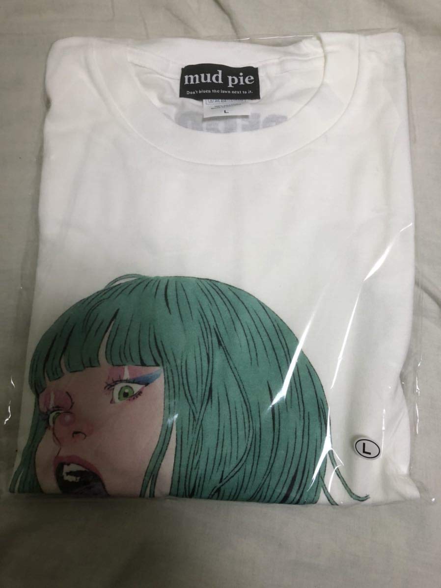 PEDRO BiSHアユニDこの世はヘドが出るほど不条理で溢れているロンTシャツ Amazon.co.jp: BiSH アユニ・D この世はヘドが出るほど不条理で溢れて