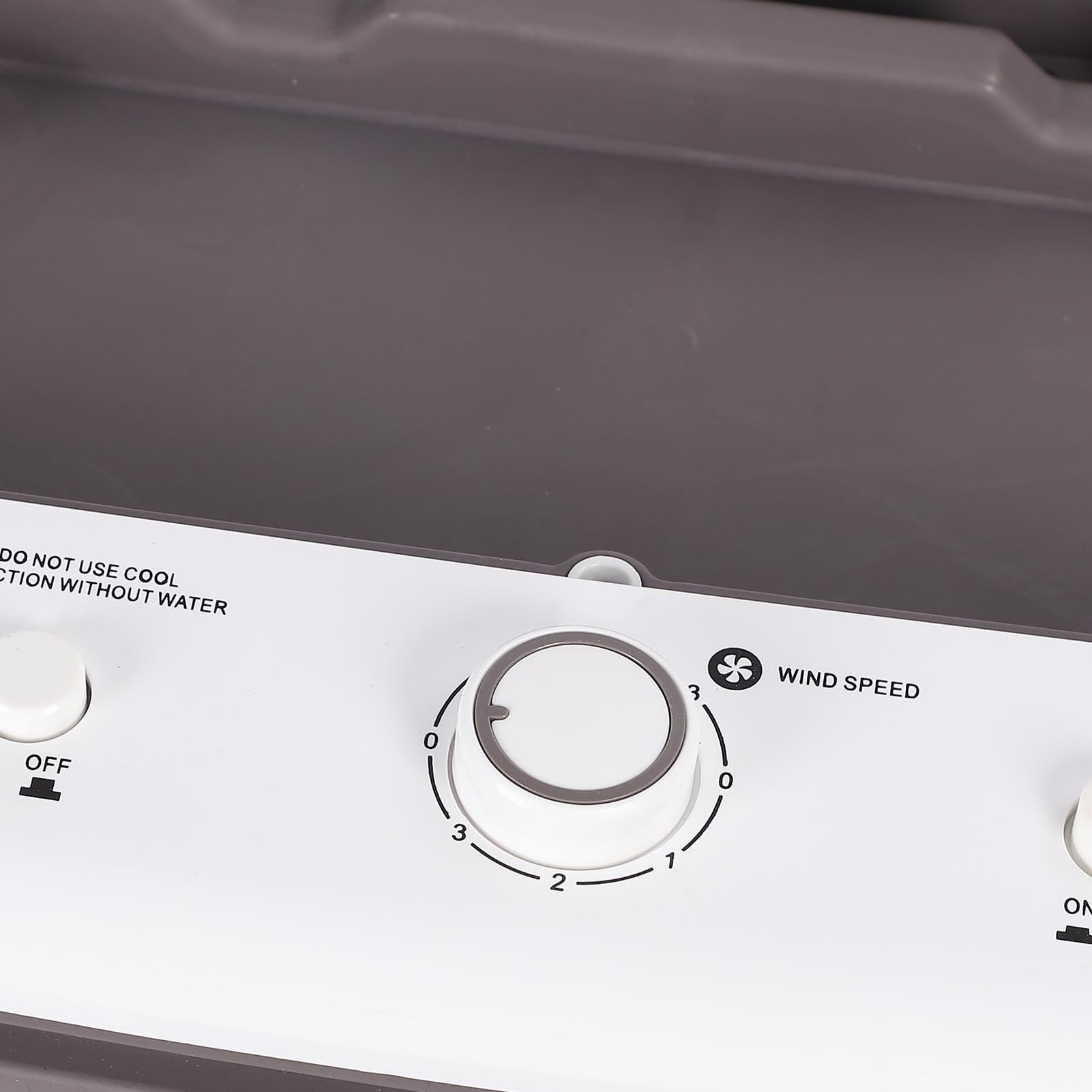 Verdunstungsluftkühler, 26 L, Tragbar, 3000 M³/h, Automatisch Oszillierender 3-in-1-Befeuchtungskühlventilator mit 3 Geschwindigkeiten, 2 Kühlakkus für die Garage Im Home Office (EU-Stecker