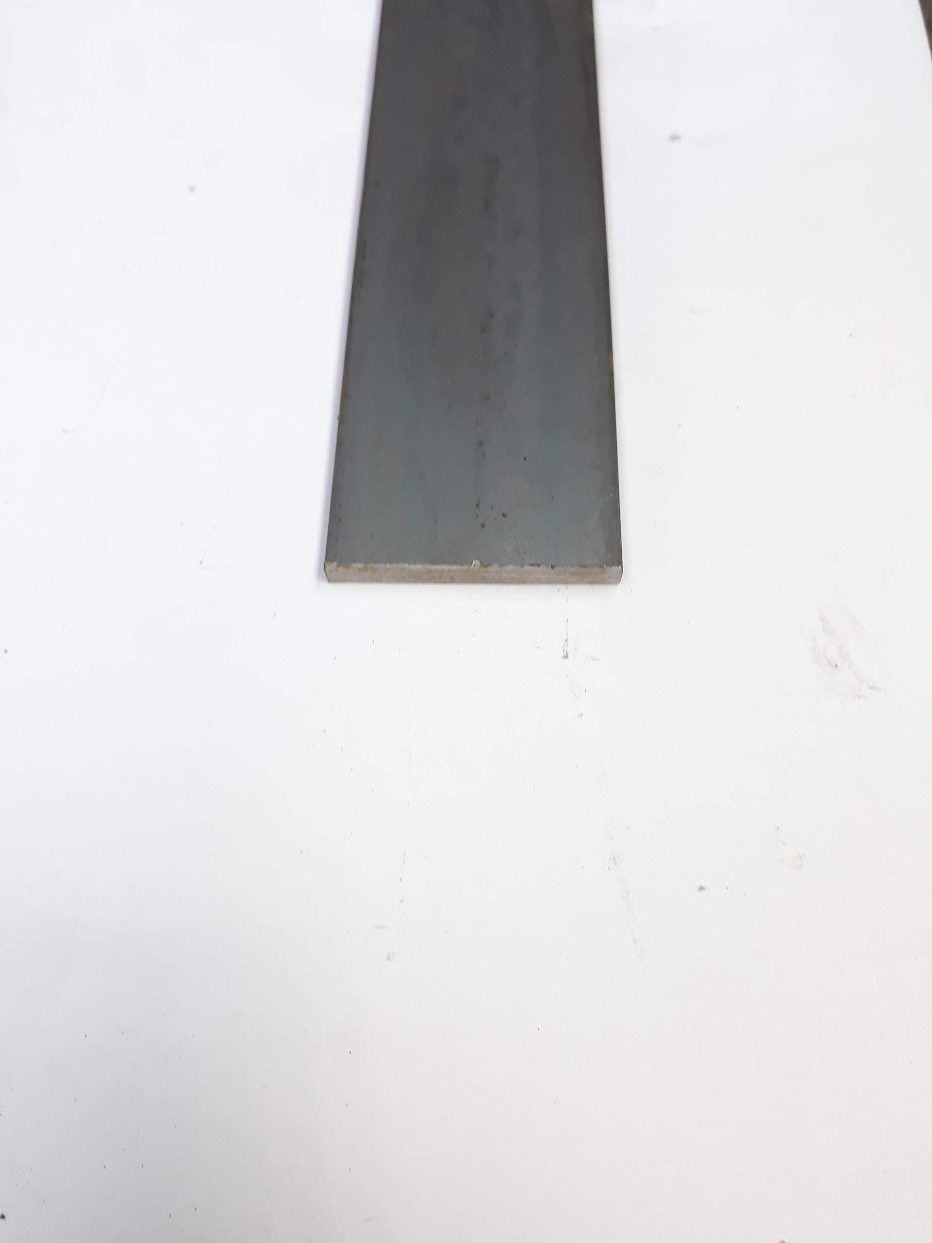 Pletina hierro 60x10 mm. Largo 1 metro.
