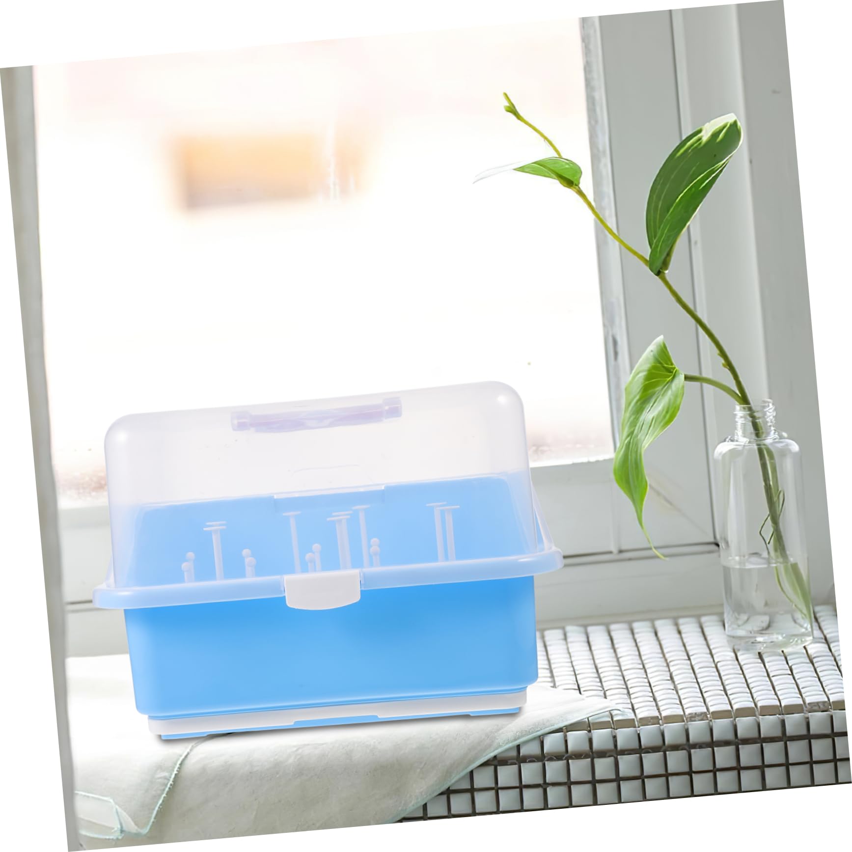 Abaodam Boîte De Rangement pour Biberons avec Égouttoir Organisateur Pratique pour Tétines Et Vaisselle Stockage Étanche Et Portable Nordique Poignée