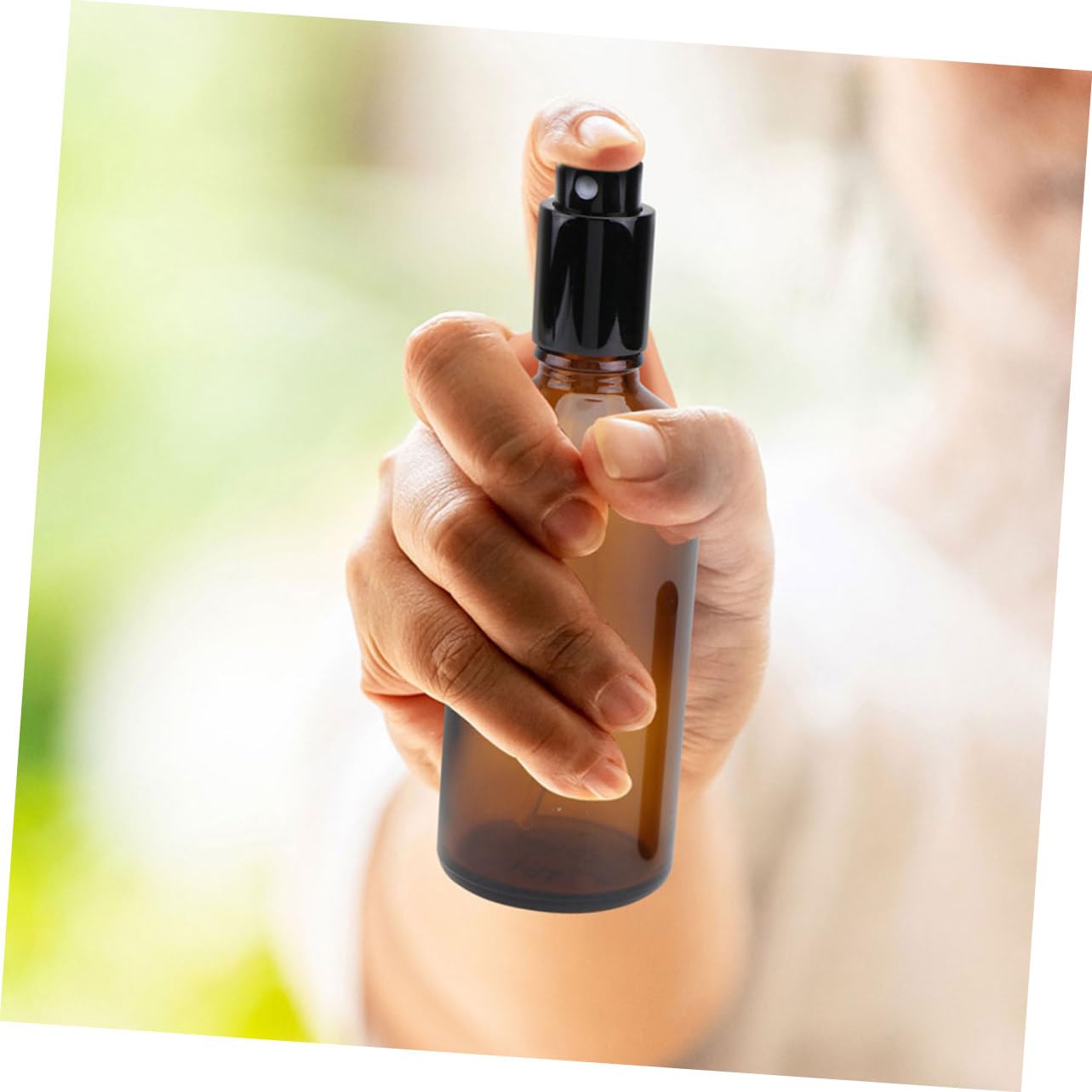 FRCOLOR Set 12 Pezzi Flaconi Spray da Viaggio in Vetro Ambrato 30ml, Design a Perdita Zero e Resistente per Olio Essenziale, per Viaggi e Uso Quotidiano