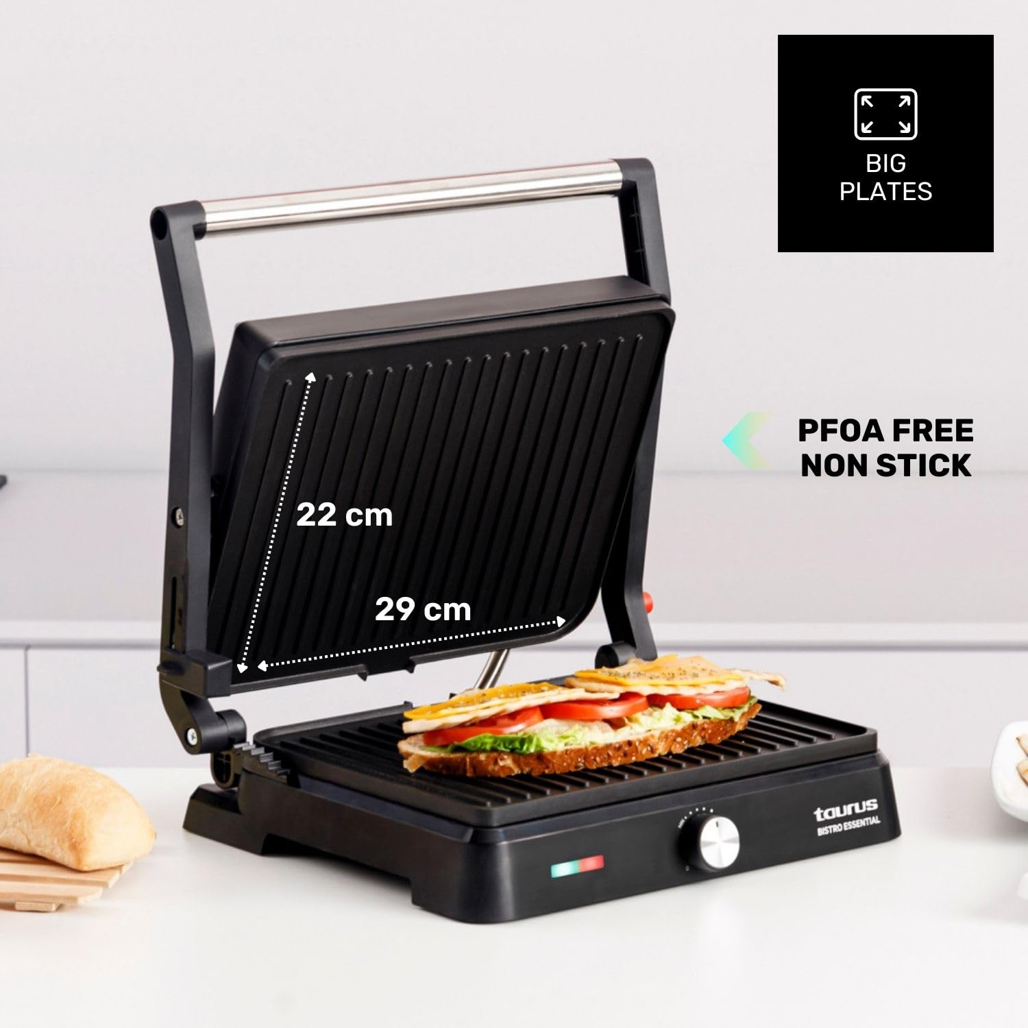 Taurus - Grill Essential 2600W | 2 en 1: Grill y Plancha | Placa 29x23 cm | Revestimiento Antiadherente sin PFOA | Bandeja recogegrasa | Termostato ajustable | Cool Touch y bloqueo seguro