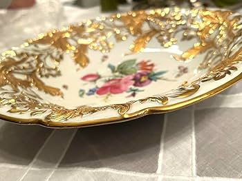 ✤1924年以前✤2級品マイセン✤『金彩オーバルレリーフ皿』 ✤1924年以前✤2級品マイセン✤『金彩オーバルレリーフ皿』 1924年