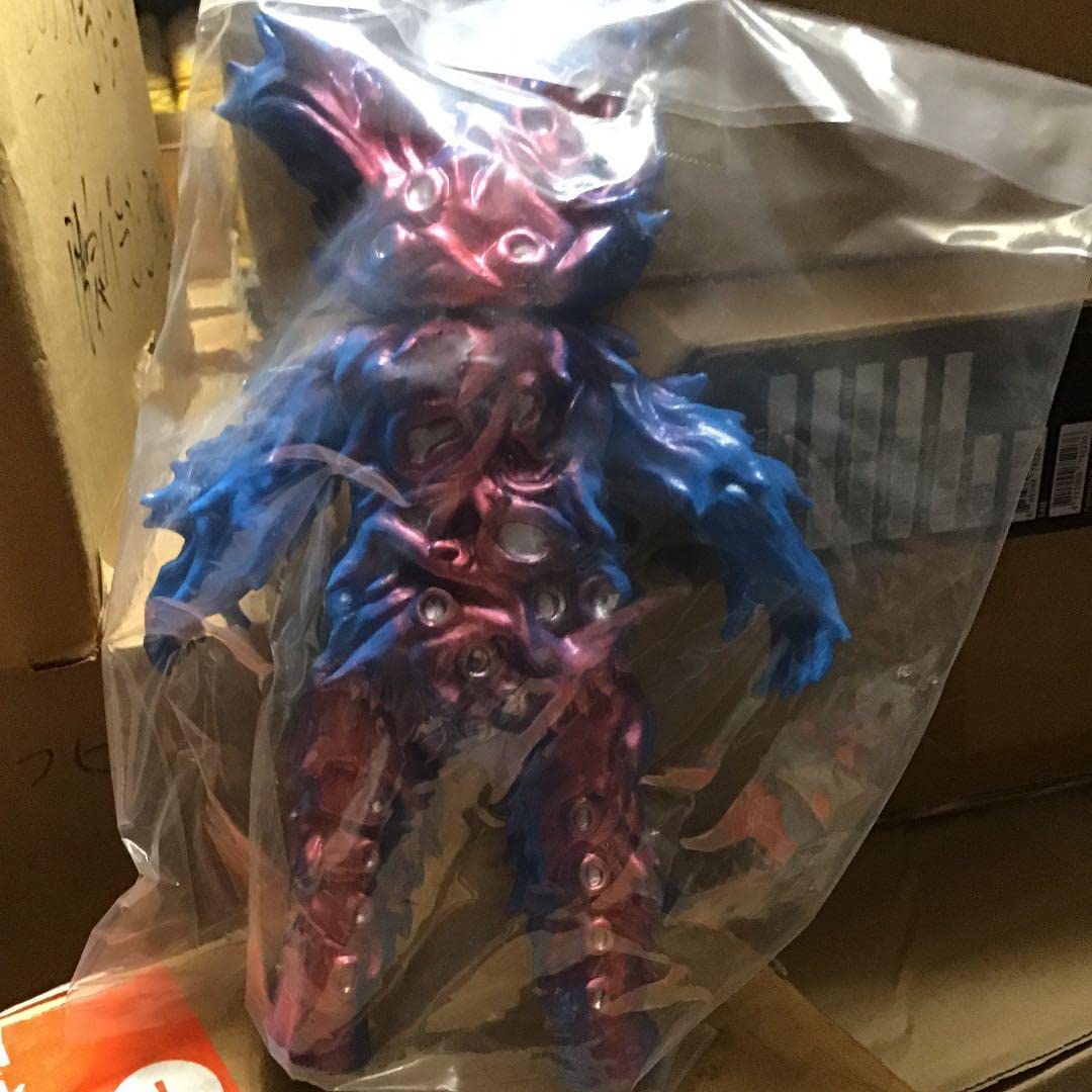 ベアモデル　青成形色　レアワイアール星人　福袋品メーカー塗装 Amazon.co.jp: ベアモデル 青成形色 ワイアール星人 福袋