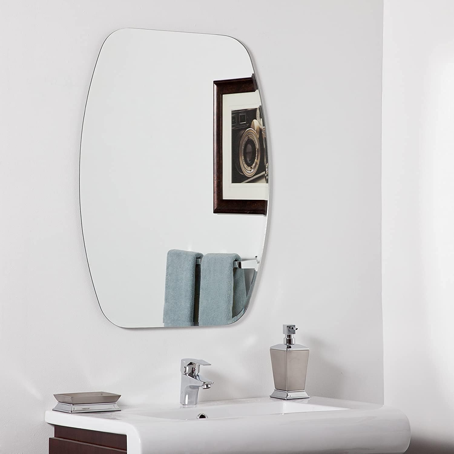 Wall Mount Mirror (Glass_white_18 x 24)