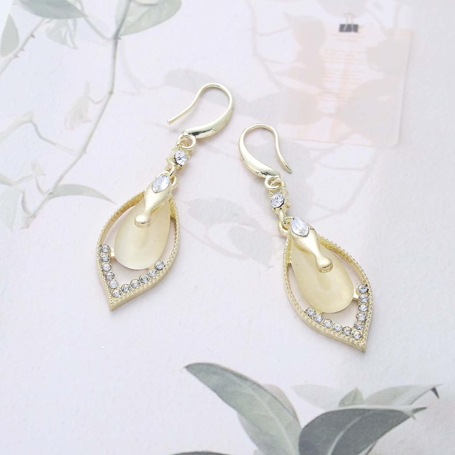 Vintage Teardrop Moonstone Earrings Gold Oval Gemstone Drop Earring Crystal Dangle Earring Retro Rhinestone Earrings Jewelry for Women - Image 3