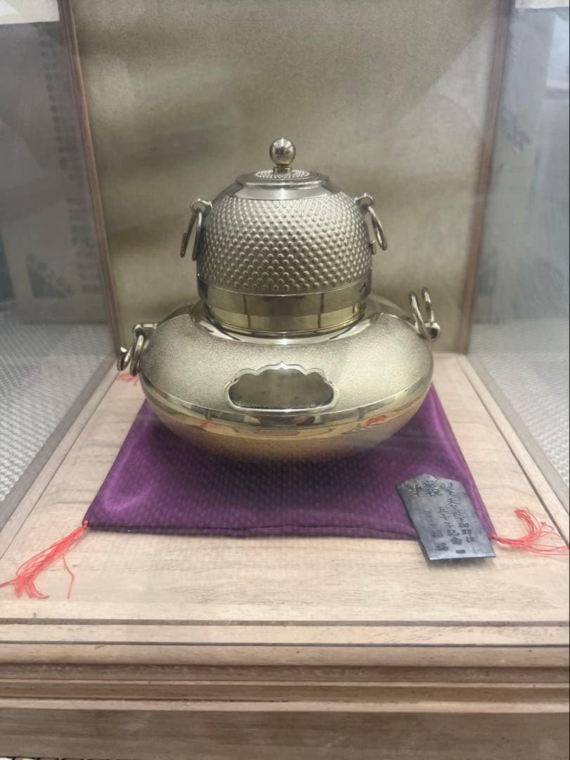 黄金茶釜招福24KGP（金メッキ　純銀プレート9.7ｇ）天皇陛下御即位50年記念 Amazon.co.jp: 黄金茶釜招福24KGP（金メッキ 純銀プレート9.7g）天皇