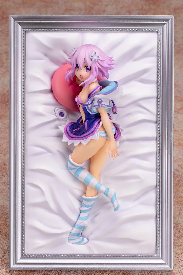【国内正規品】超次元ゲイム ネプテューヌ 寝そべり Ver. 完成品 フィギュア Amazon.co.jp: 超次元ゲイム ネプテューヌ 「ネプテューヌ