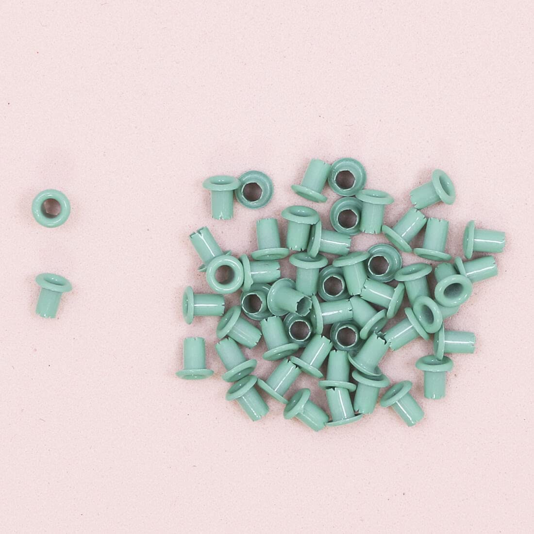 Craftelier - Lot De 50 Mini Oeillets Idéal Pour Le Scrapbooking Et L