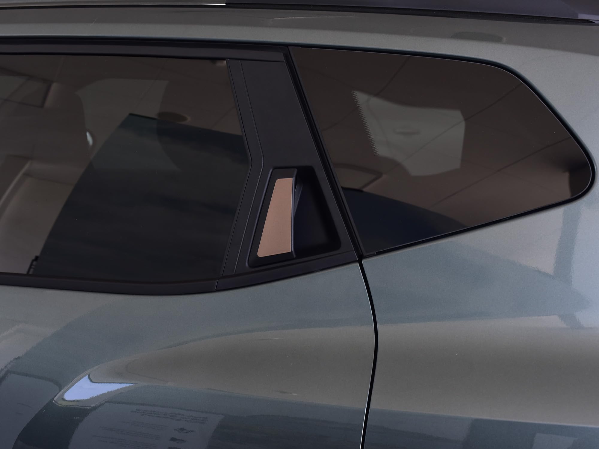 Couverture En Acier Pour 2024+ Dacia.Duster III 3 (P1310) | Cadre De Décoration - Style Brun Cuivre | 1 Pièce Essential Expression Journey Extreme DUSTER Accessoires Tuning