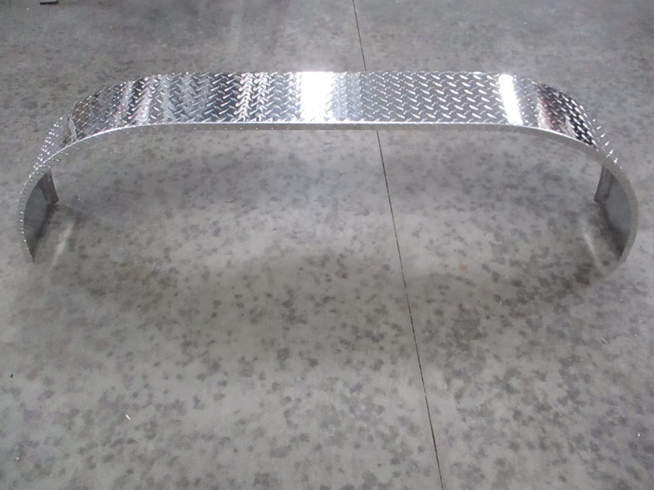 Single (1) Tandem Aluminum Tread Plate Cargo Trailer Fender 72