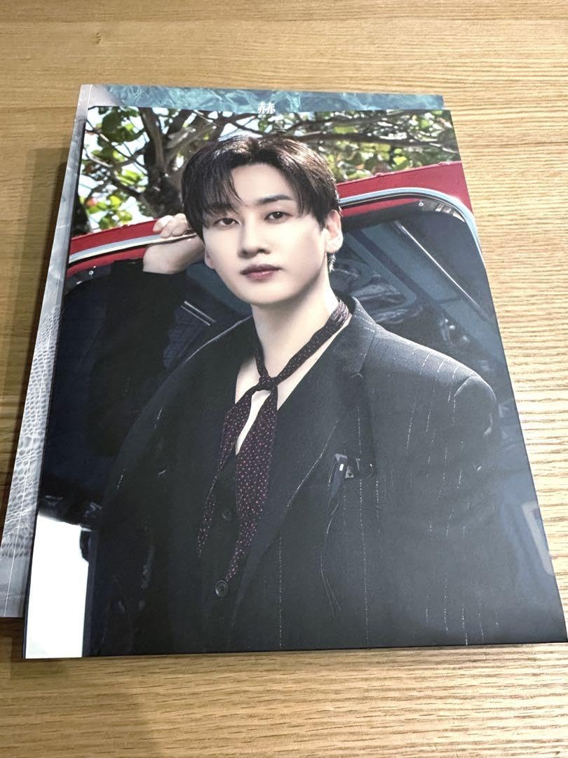 Amazon.co.jp: ポスターつき ウニョク 写真集 Eunhyuk's Moments 中国