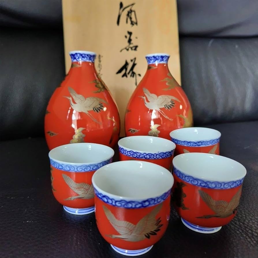 深川製磁 染付 撫子文 蕎麦猪口 揃 共箱 酒器 深川製磁 染付 撫子文 蕎麦猪口 揃 共箱 酒器