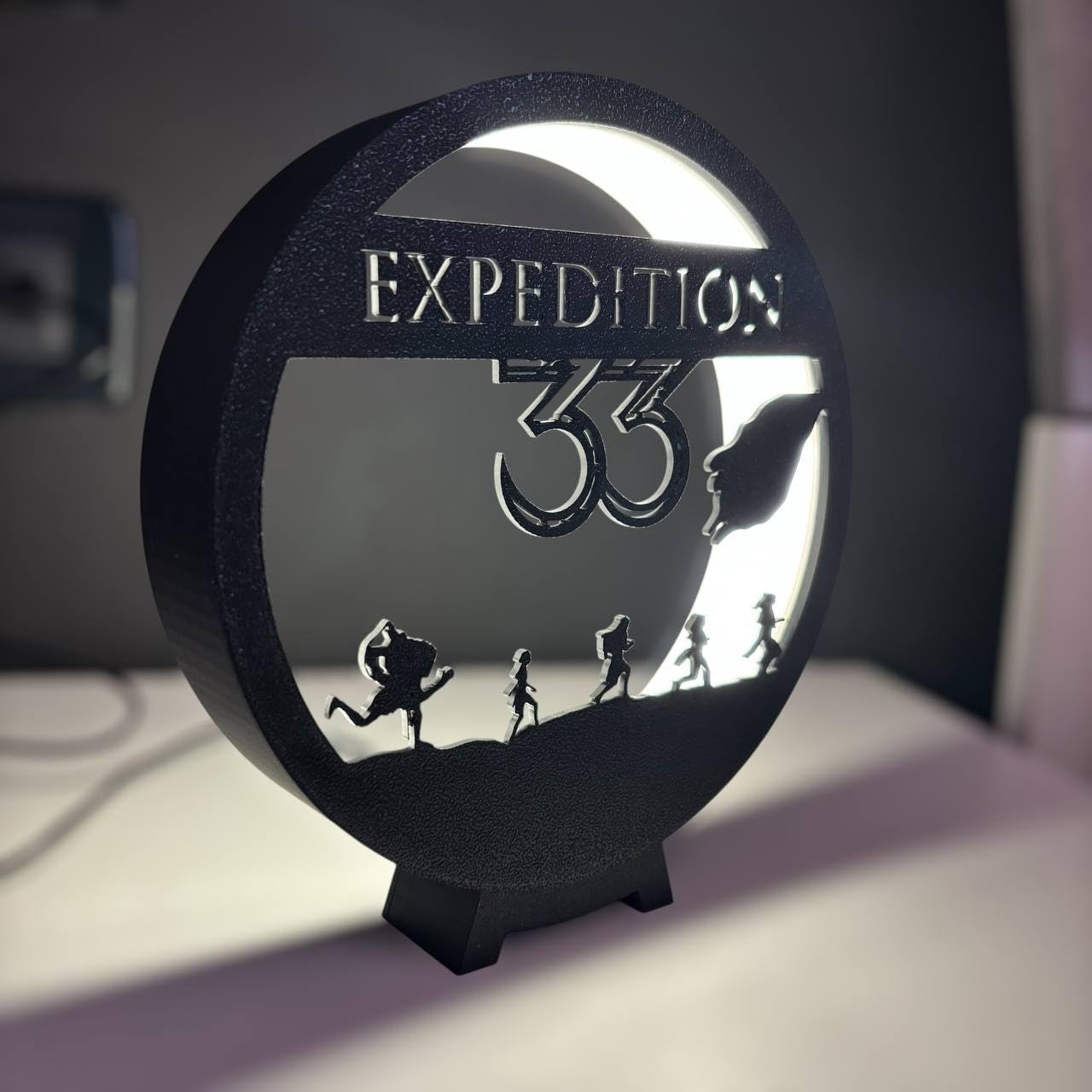 Generico Expedición Nocturna USB LED | Silueta Personajes Videojuegos | Fanart Escritorio Gaming Decoración Nerd Regalo Gamer