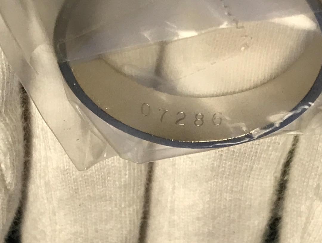 Amazon.co.jp: ZARD 坂井泉水 「世界でたった一つのリング」 : ホーム