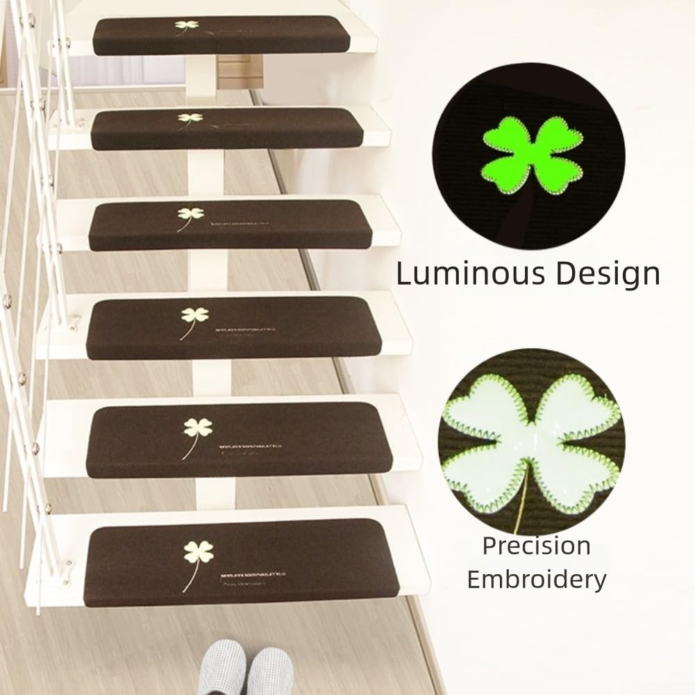 Lot de 5 tapis d'escalier autocollants phosphorescents - Antidérapant - Protection intérieure en bois marron foncé - Trèfle à quatre feuilles
