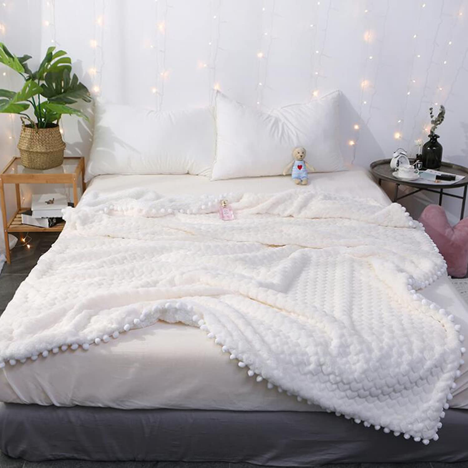 Girl Faux Fur Blanket Double Layer Throw Blanket Pom Pom Blankets - Throw Blanket For Couch - Cute Cozy Plush Throw Blanket(Size:120x150cm/47"x59”,Color:white)