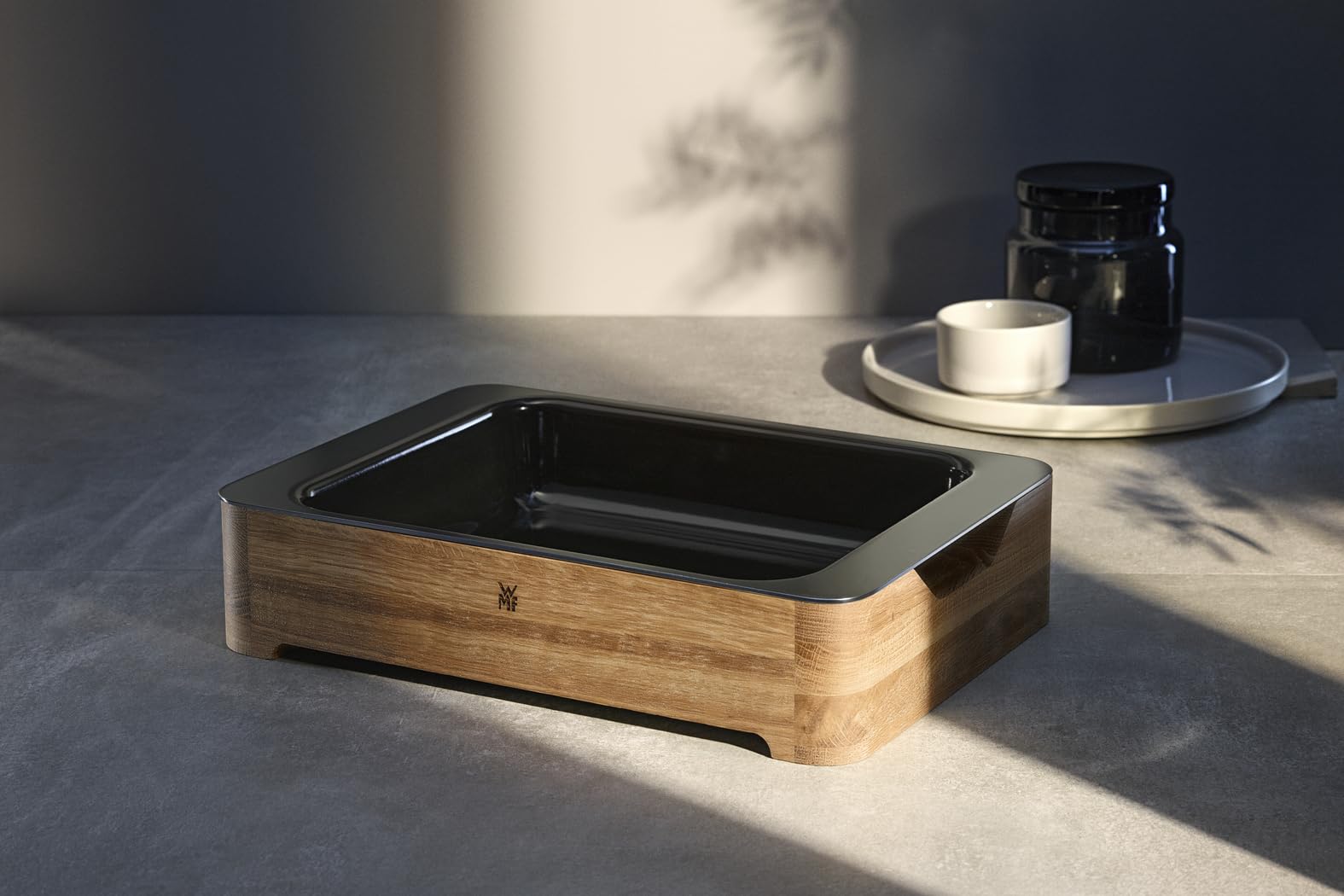WMF Fusiontec Lasagne Auflaufform groß 36 x 26 x 8 cm, High-Tech Keramik, Holz-Servierrahmen, für Herd, Grill, Backofen, hitzebeständig bis 450°C