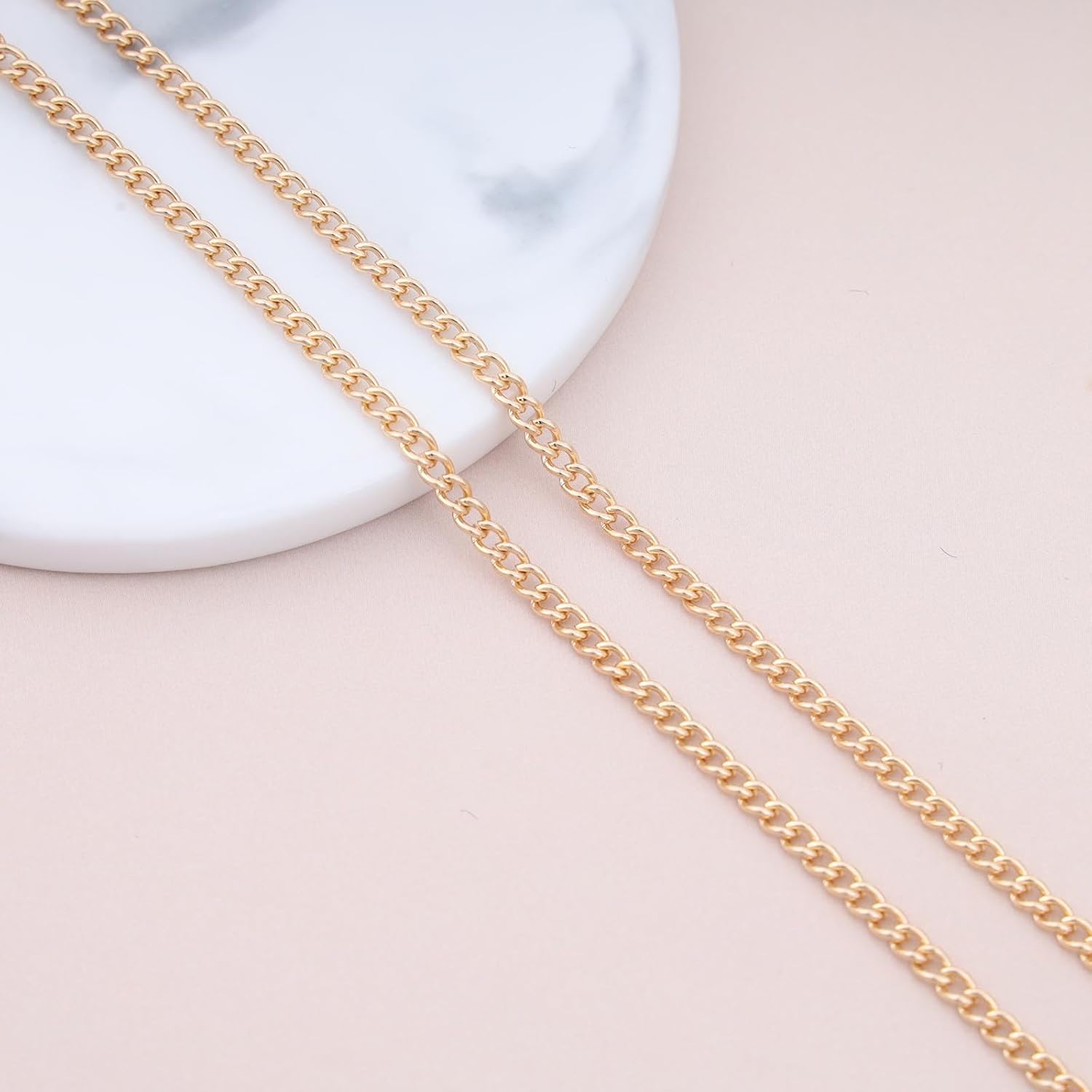 Andelaisi Boho Coin Choker Necklace Vintage Leopard Print Disc Necklace Gold Disc Coin Necklace personalized Disc Chain Necklace Jewelry for Women - Image 6