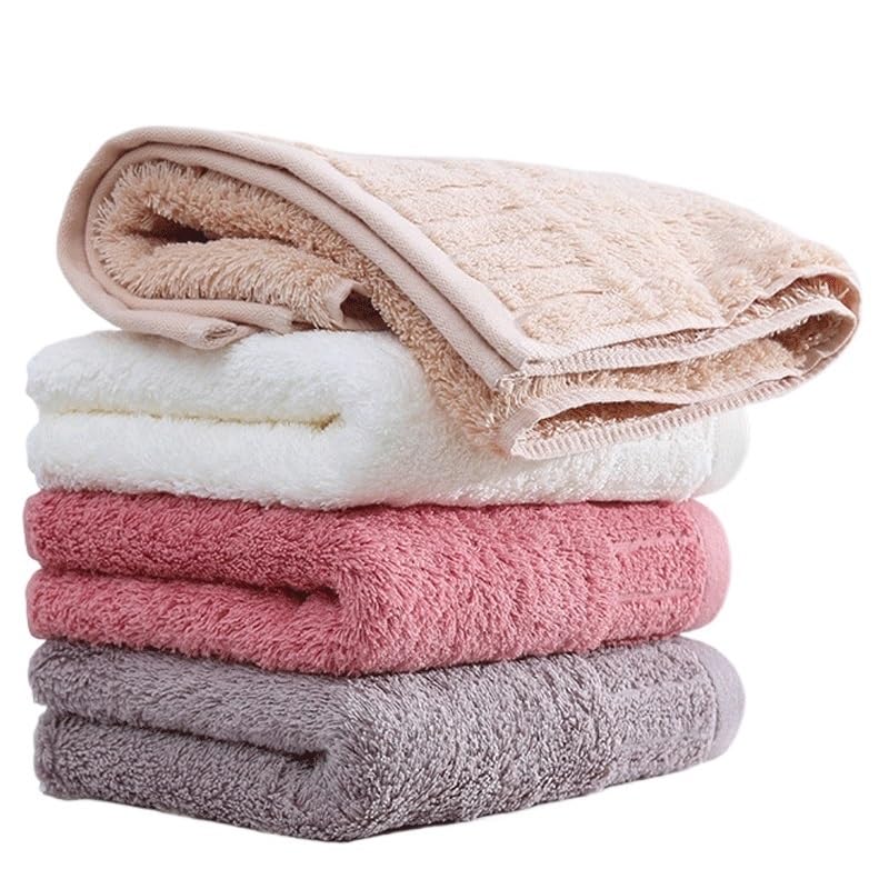Lingette en coton épais indispensable pour le change de bébé et la routine beauté du matin