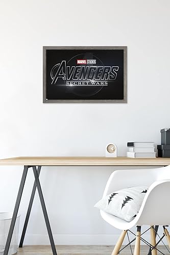 Vista 70 de Trends International Marvel Avengers: Secret Wars - Póster de pared con logotipo Versión enmarcada Barnwood