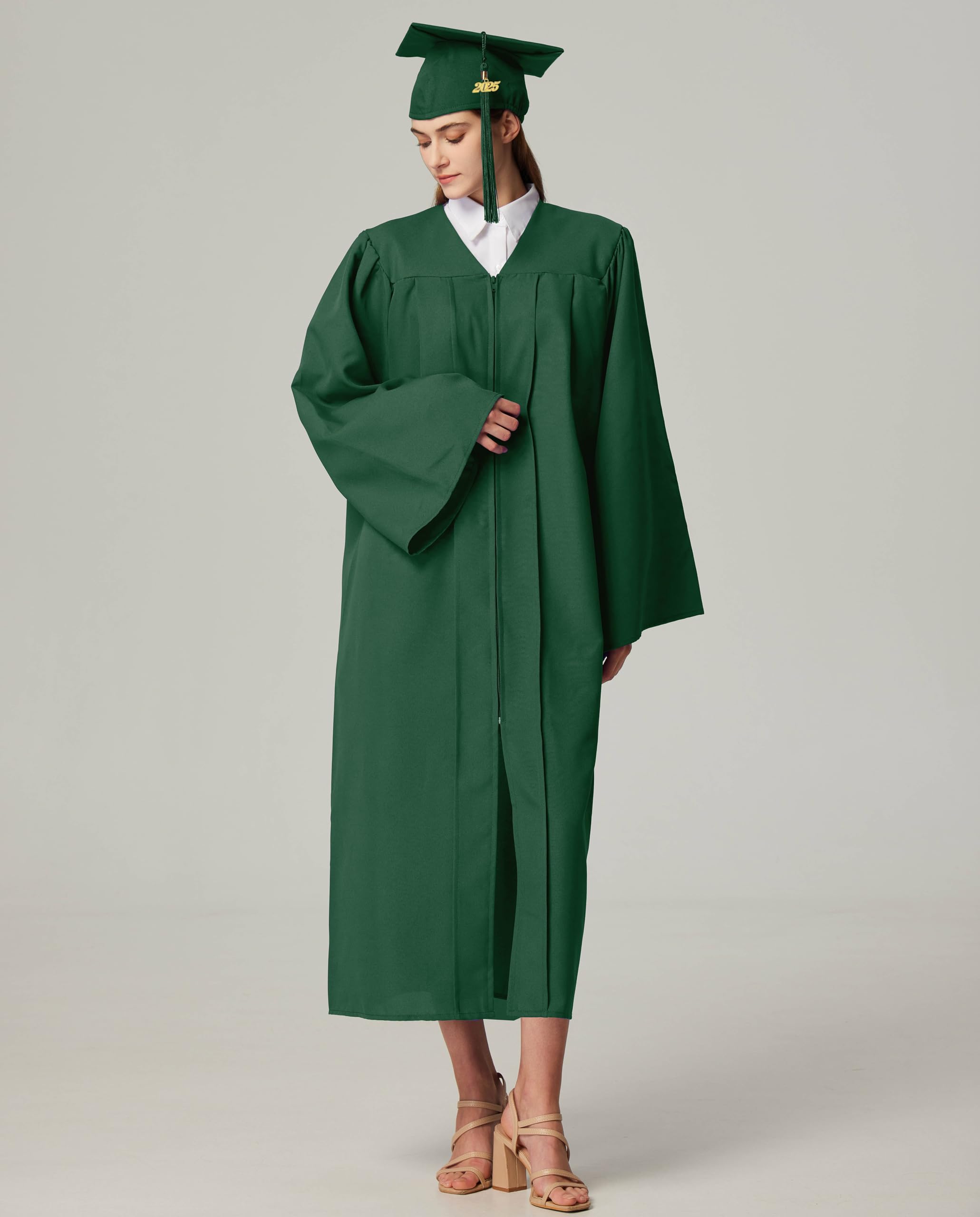 Graduation Gown And Cap Set - Matte Finish With 2018 & 2019 Year Charm, Unisex Sizes