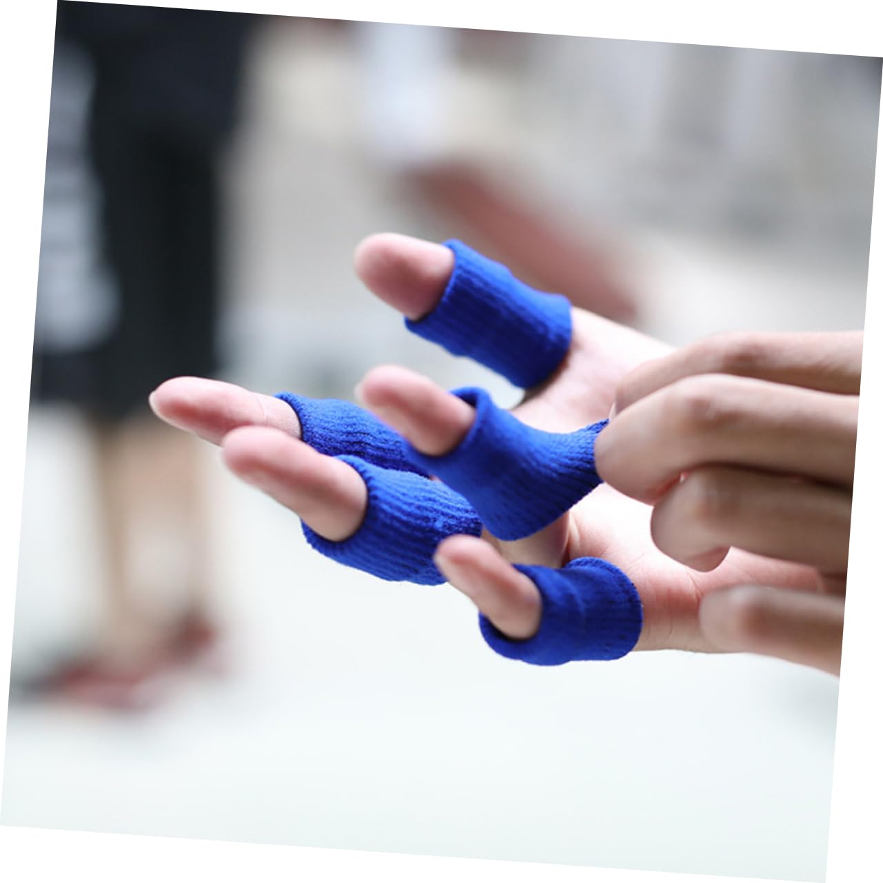 BUTIFULSIC Finger Braces Support Nylon Elastic Protector Practical Sports Sleeves Hand Brace for Volleyball Badminton (Yellow)