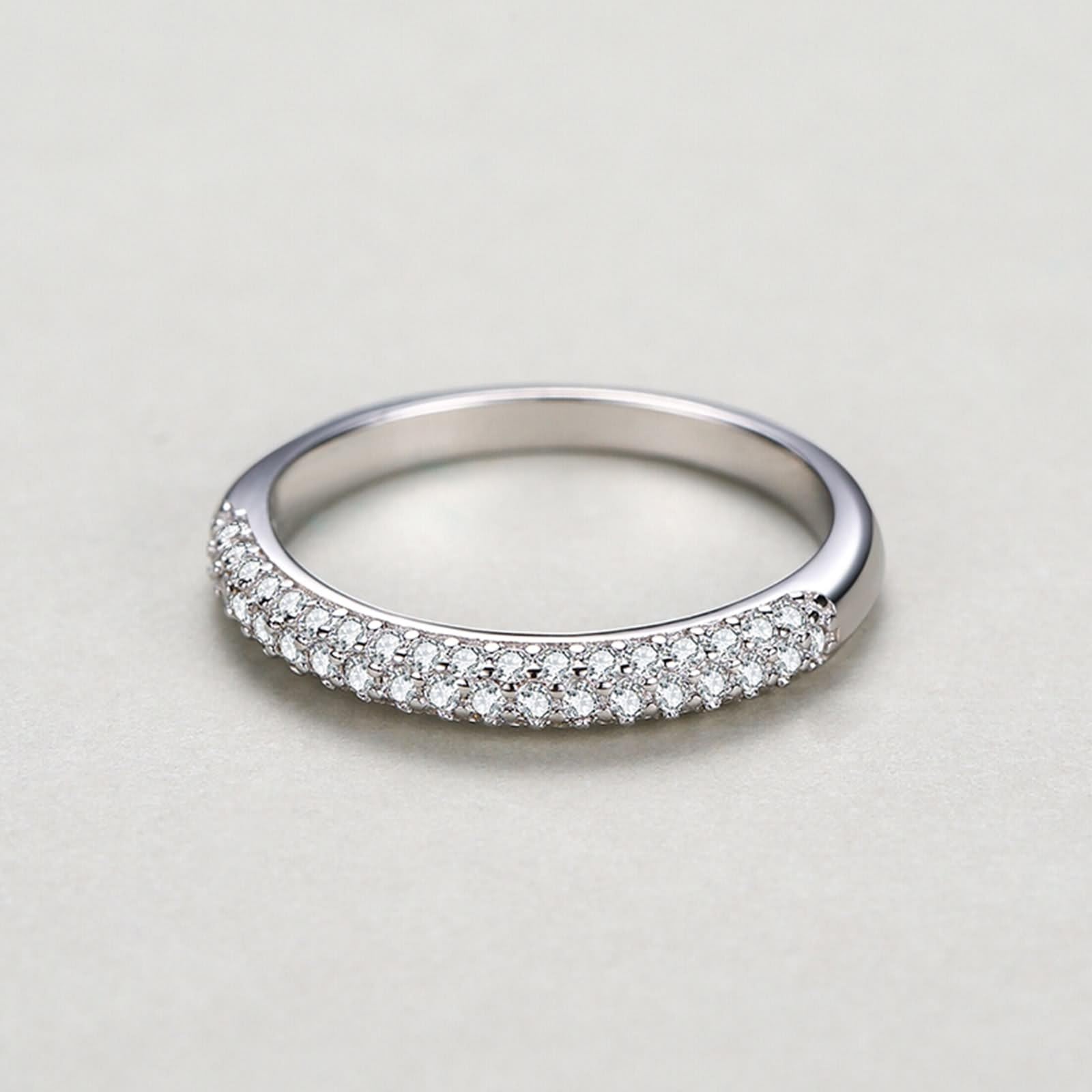 Memoire Anillo de bisutería apilable con diseño de doble fila con moissanita, oro blanco y platino, talla 49 (15,6)