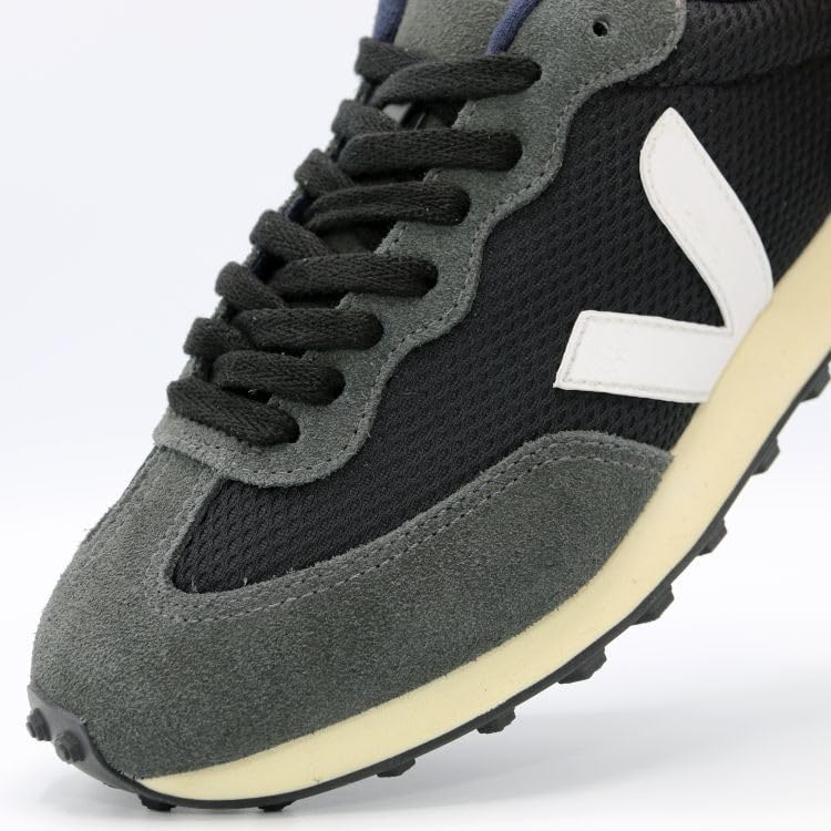 Veja Women's Rio Branco Sneakers4