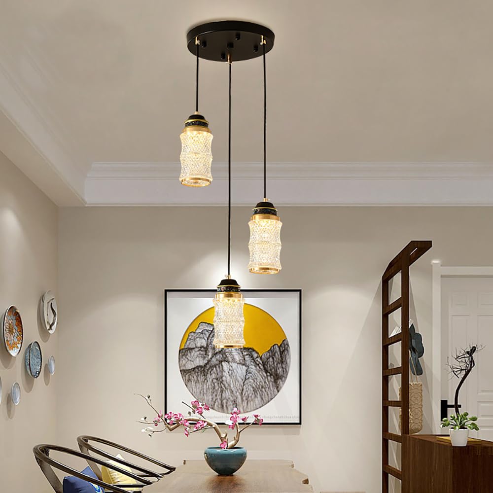 Lustre moderne escalier pour sublimer le salon creux d'un duplex